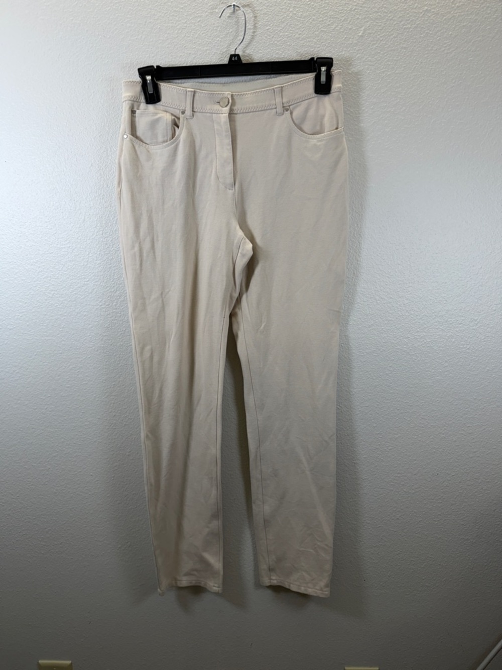 Chico's Straight Leg Pants in Beige/Cream